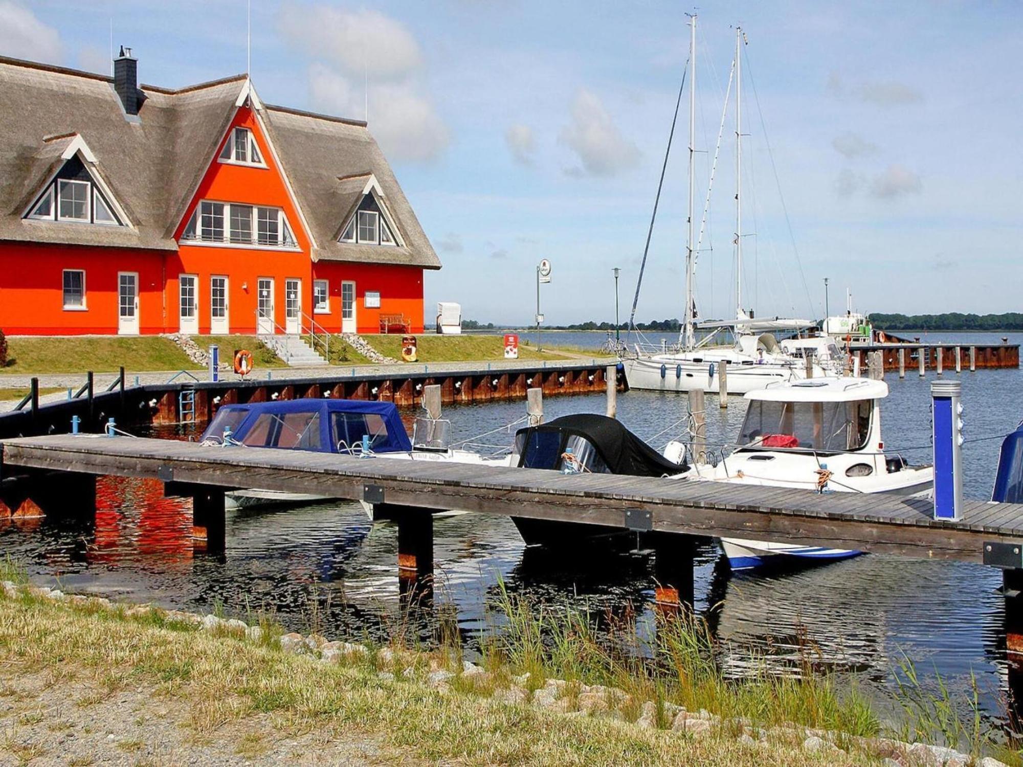 Ferienhaus Lotsenhaus Am Breetzer Bodden In Vieregge מראה חיצוני תמונה